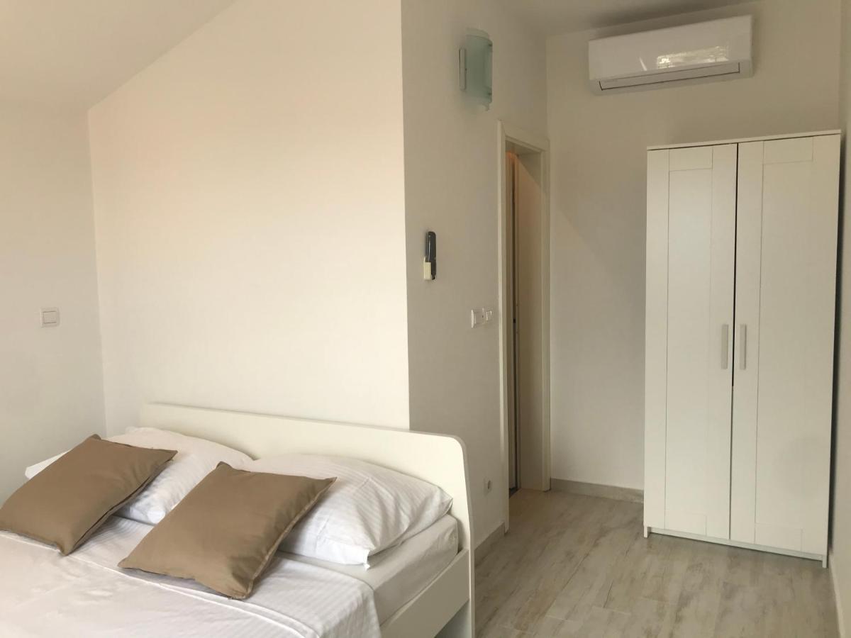 Guesthouse Davorka Bijelic Murter Ngoại thất bức ảnh