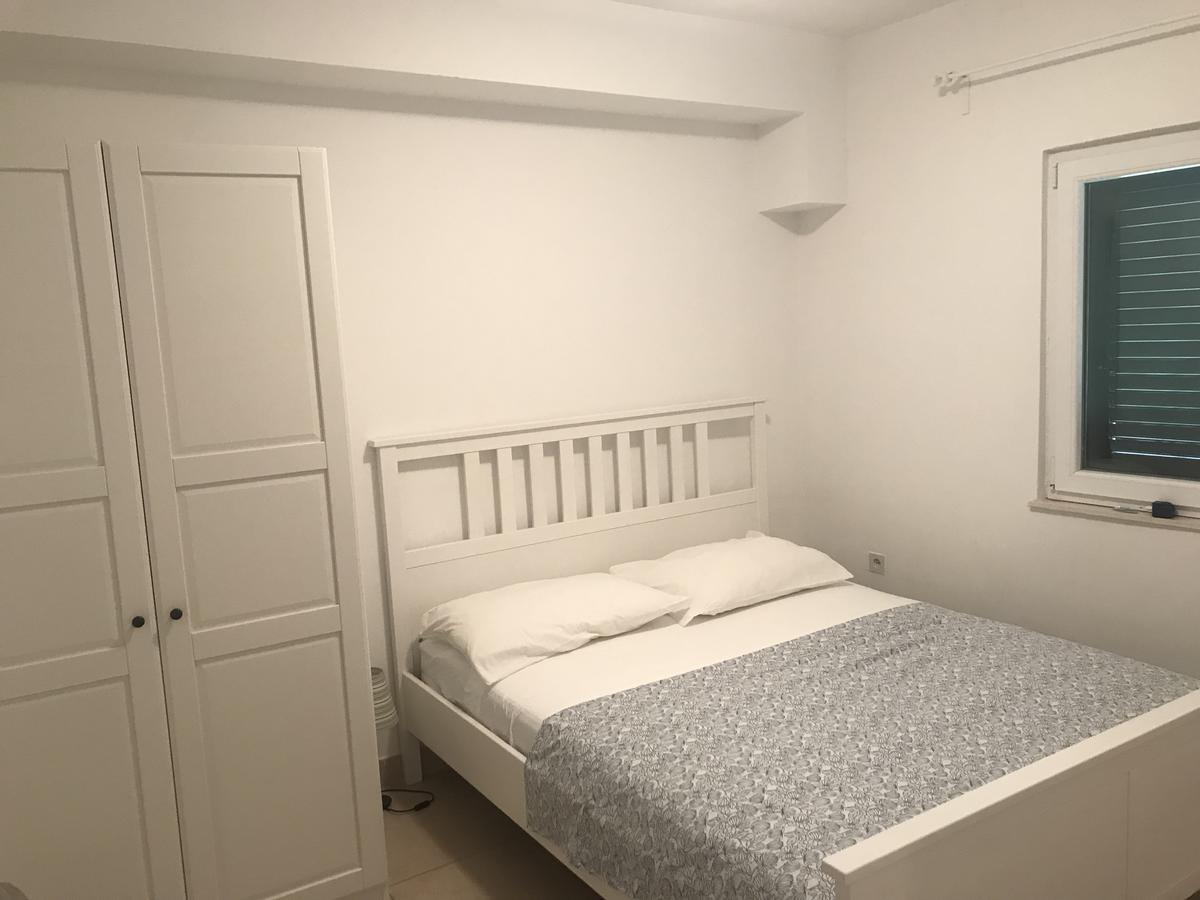 Guesthouse Davorka Bijelic Murter Ngoại thất bức ảnh